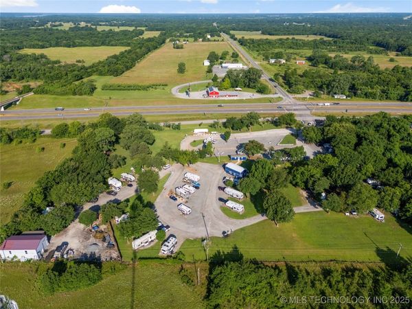 6476 N 35th Street W, Porter, OK 74454