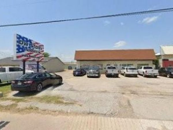 1424 S 3rd Street , Mabank, TX 75147