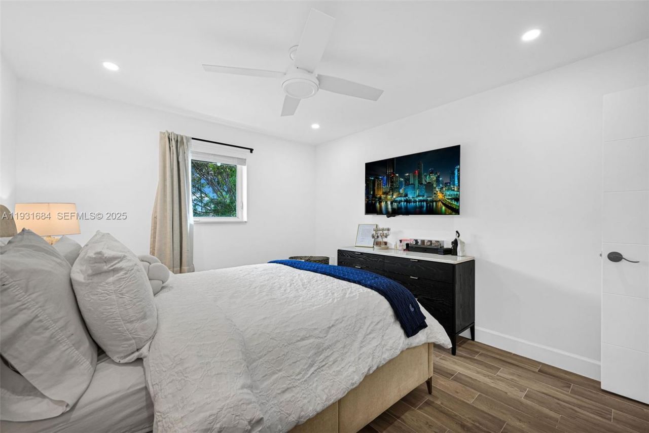 8609 SW 68th Ct, Unit 24, Pinecrest, FL 33156 Photo