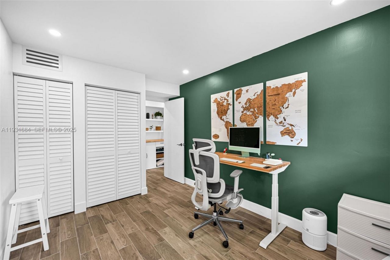 8609 SW 68th Ct, Unit 24, Pinecrest, FL 33156 Photo