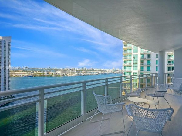 901 Brickell Key Blvd, Unit 2507, Miami, FL 33131