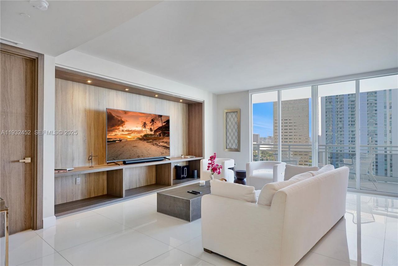901 Brickell Key Blvd, Unit 2507, Miami, FL 33131 Photo