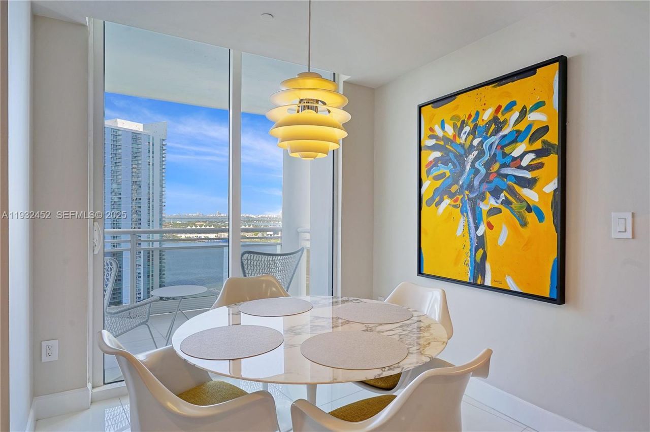 901 Brickell Key Blvd, Unit 2507, Miami, FL 33131 Photo