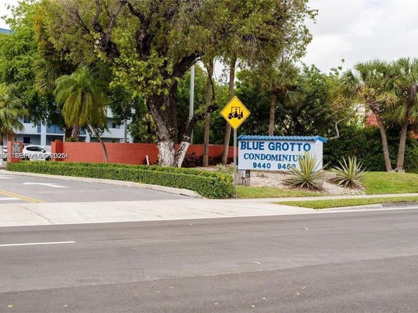 9460 Fontainebleau Blvd, Unit 132, Miami, FL 33172