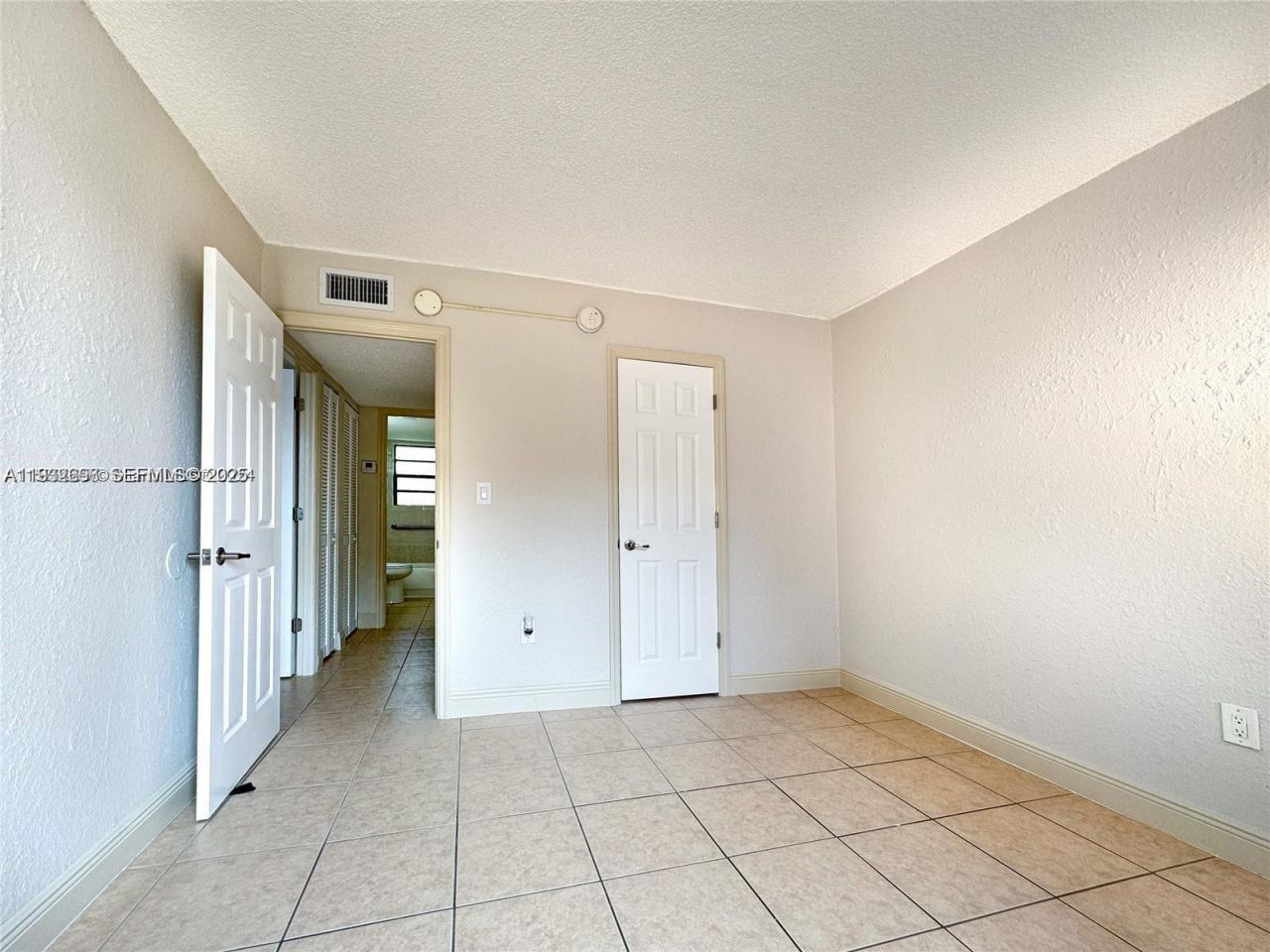9460 Fontainebleau Blvd, Unit 132, Miami, FL 33172 Photo