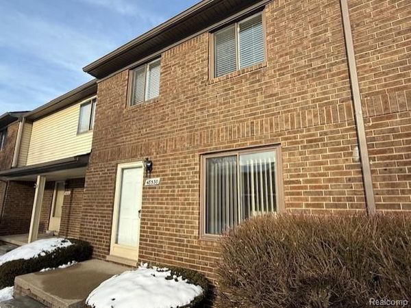 48530 Sugarbush Road, New Baltimore, MI 48047