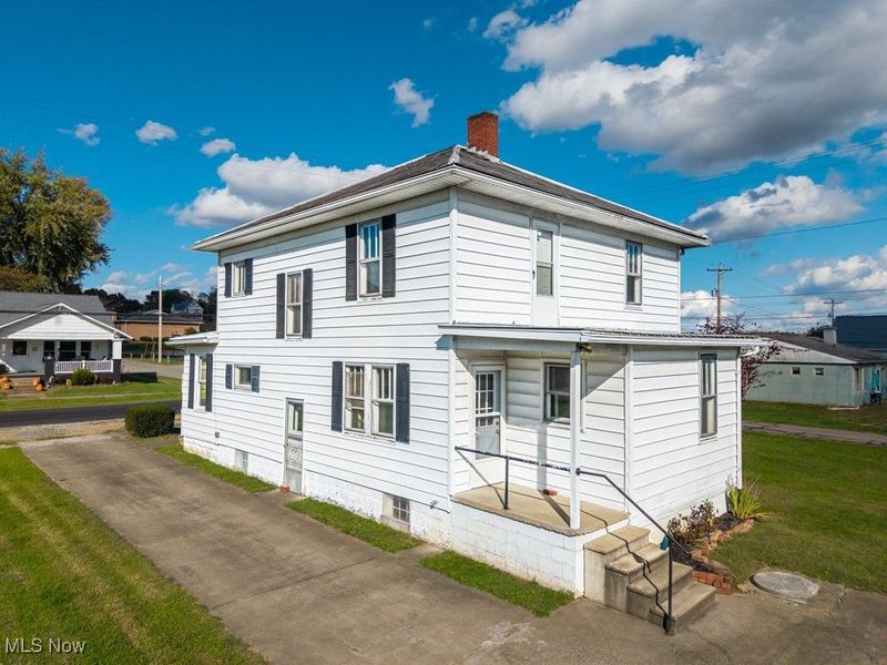 322 and 318 3rd Street, Beverly, OH 45715 Photo 4