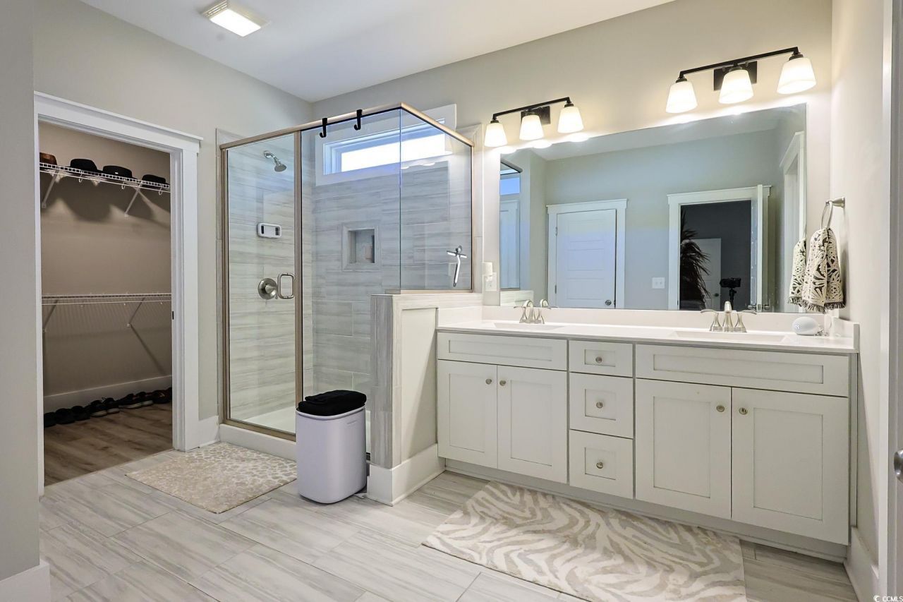 669 Pacific Commons Dr. Photo 13