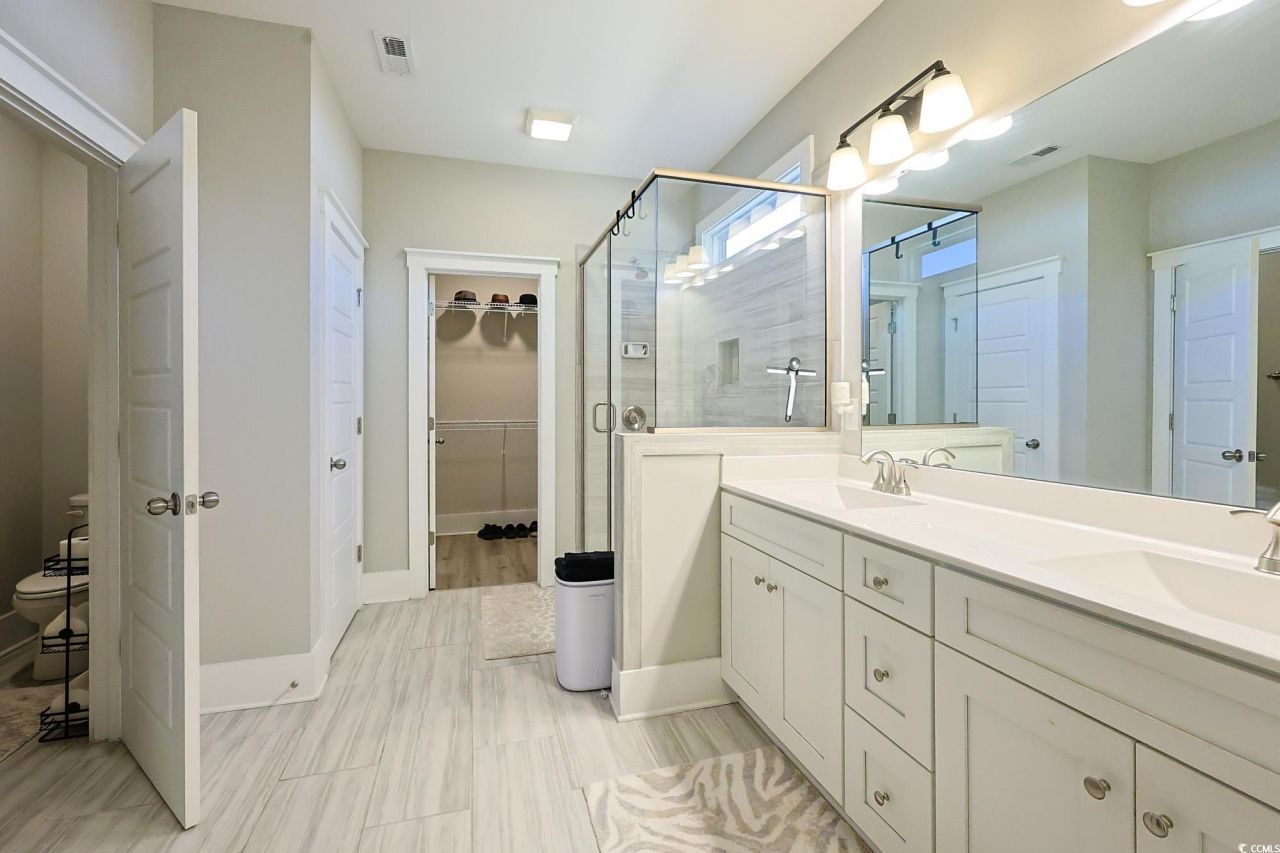 669 Pacific Commons Dr. Photo 14