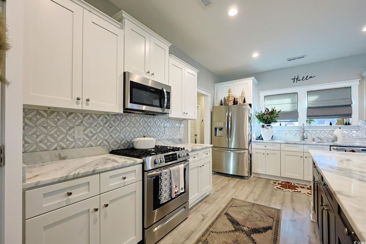 669 Pacific Commons Dr. Photo 6