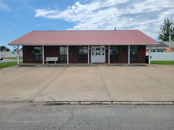 300 S Main Street , Eufaula, OK 74432
