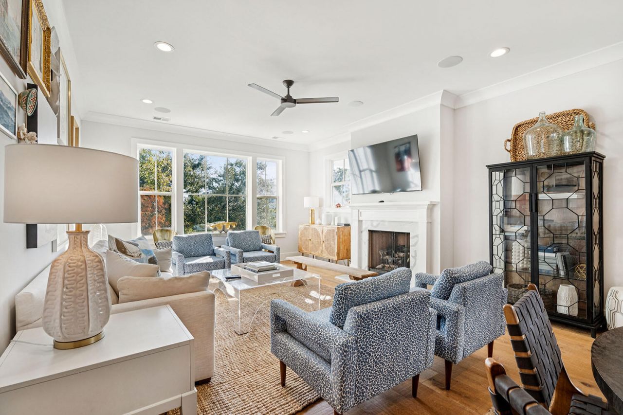 2590 Helmsman Road Photo 22