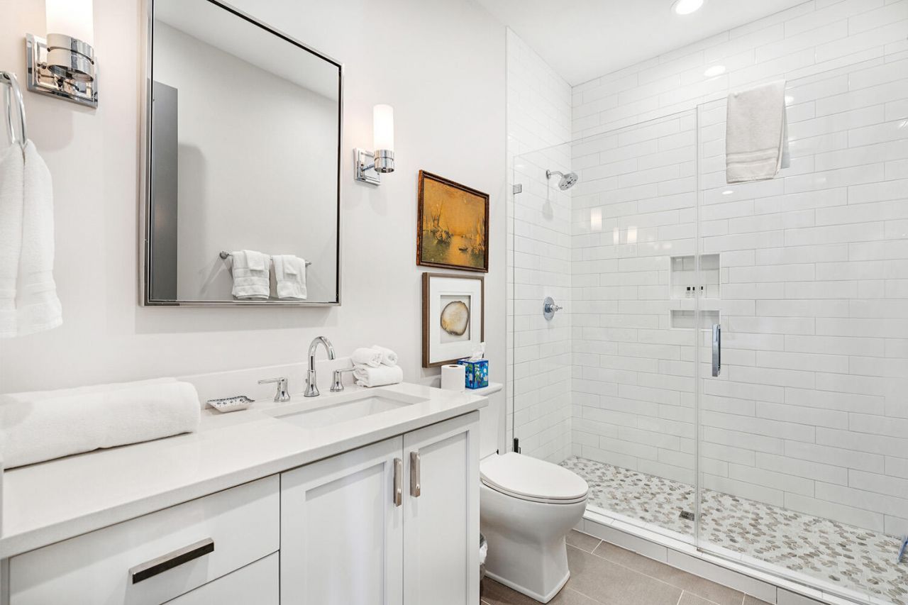 2590 Helmsman Road Photo 28