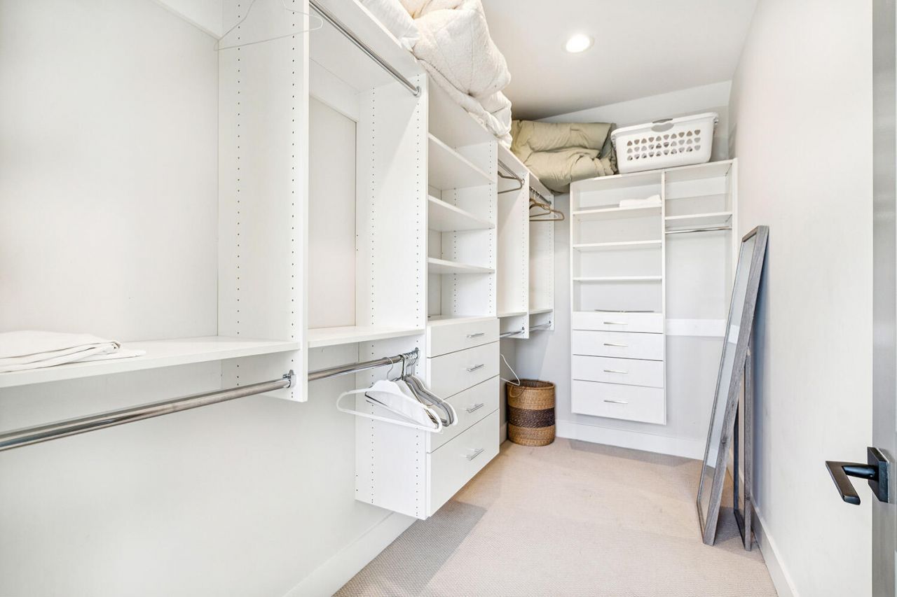 2590 Helmsman Road Photo 34