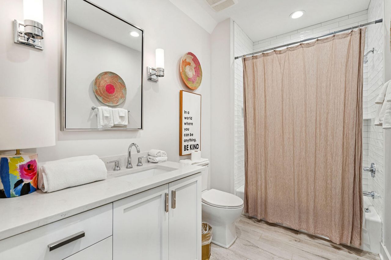 2590 Helmsman Road Photo 36