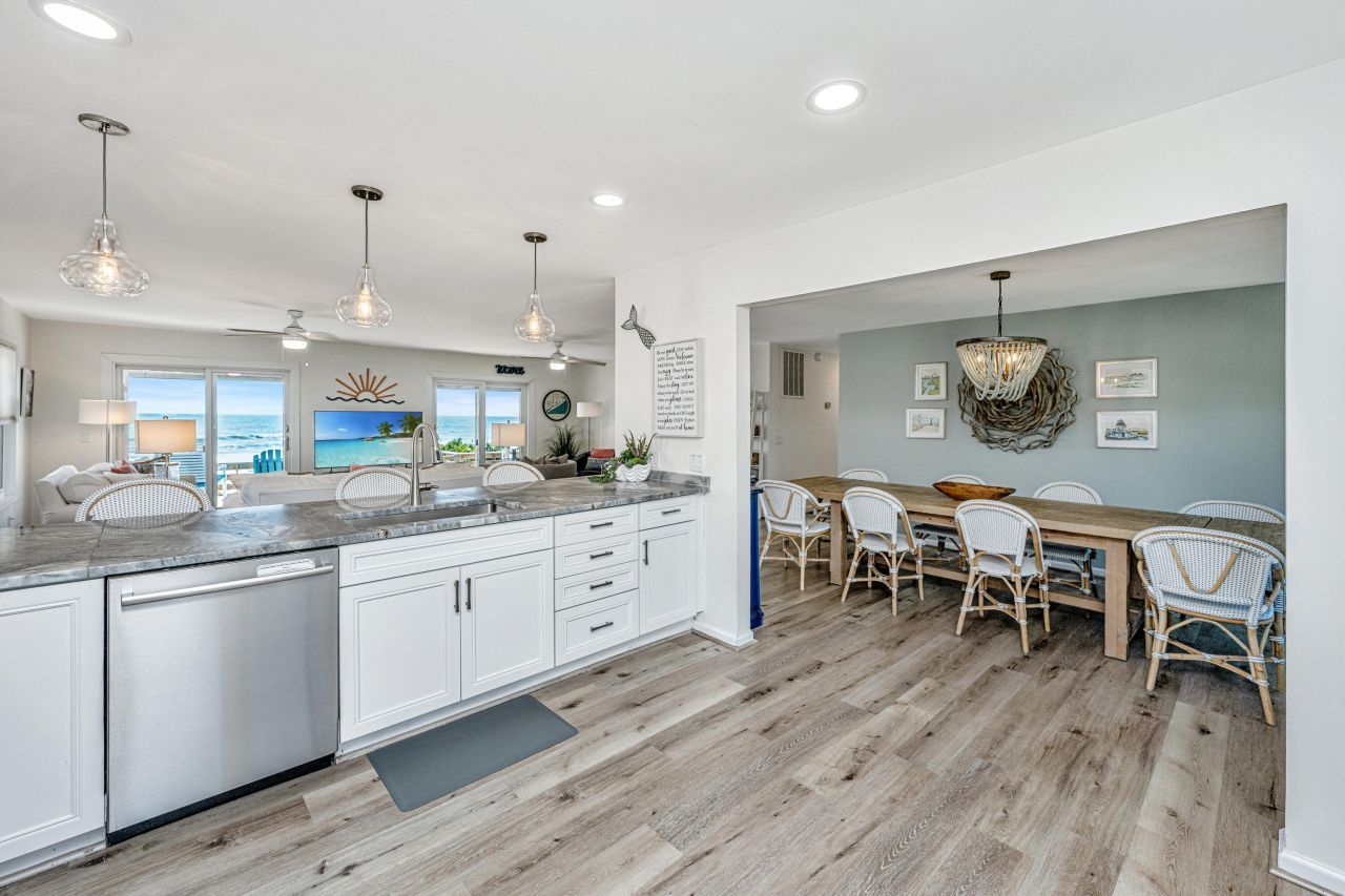 909 E Arctic Avenue Photo 29