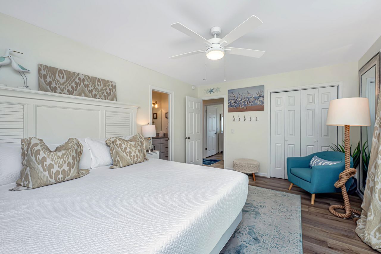 909 E Arctic Avenue Photo 34