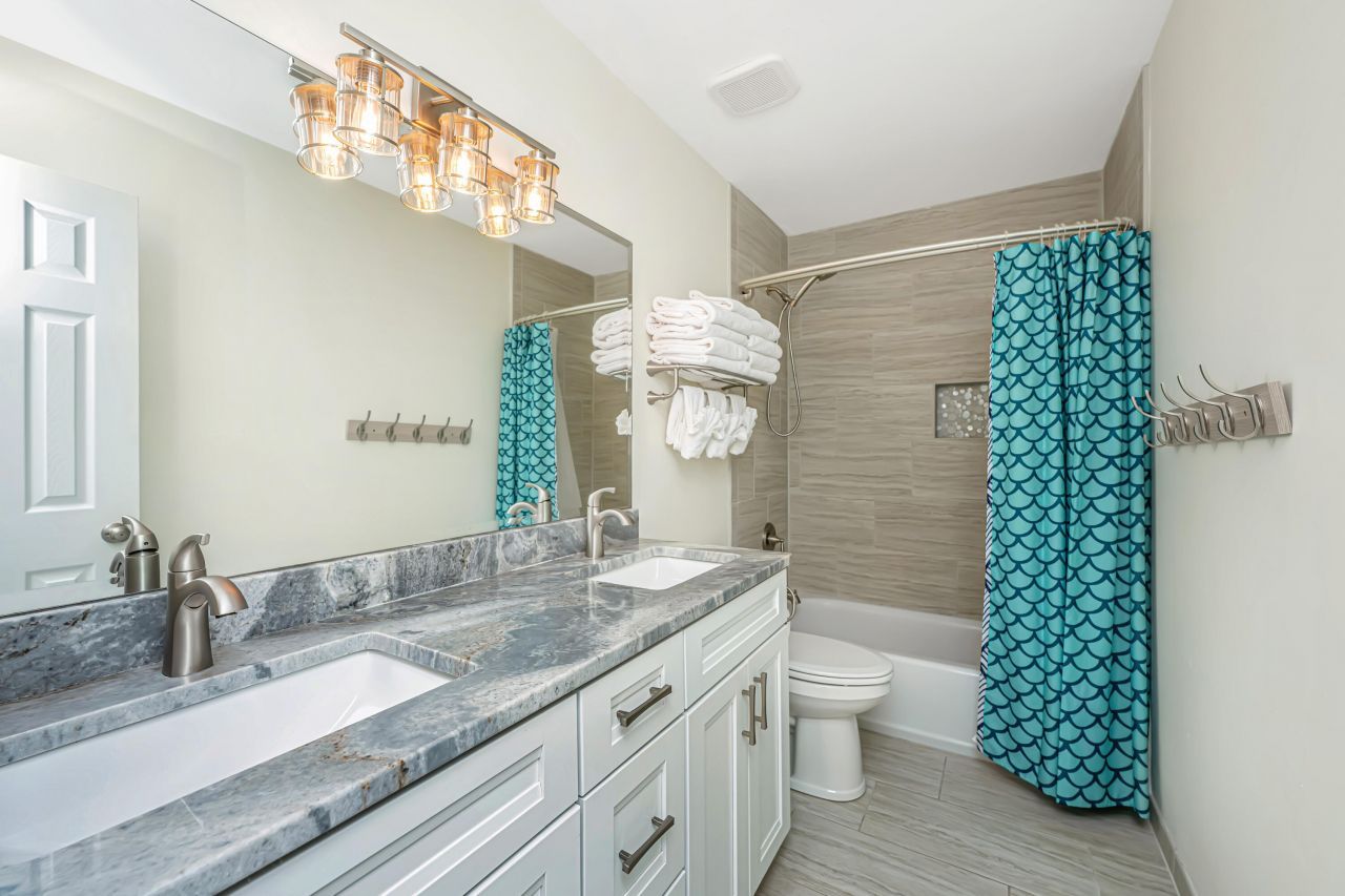 909 E Arctic Avenue Photo 45