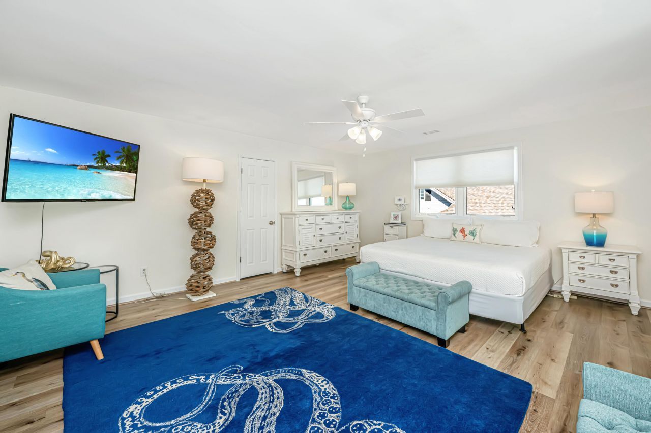 909 E Arctic Avenue Photo 47