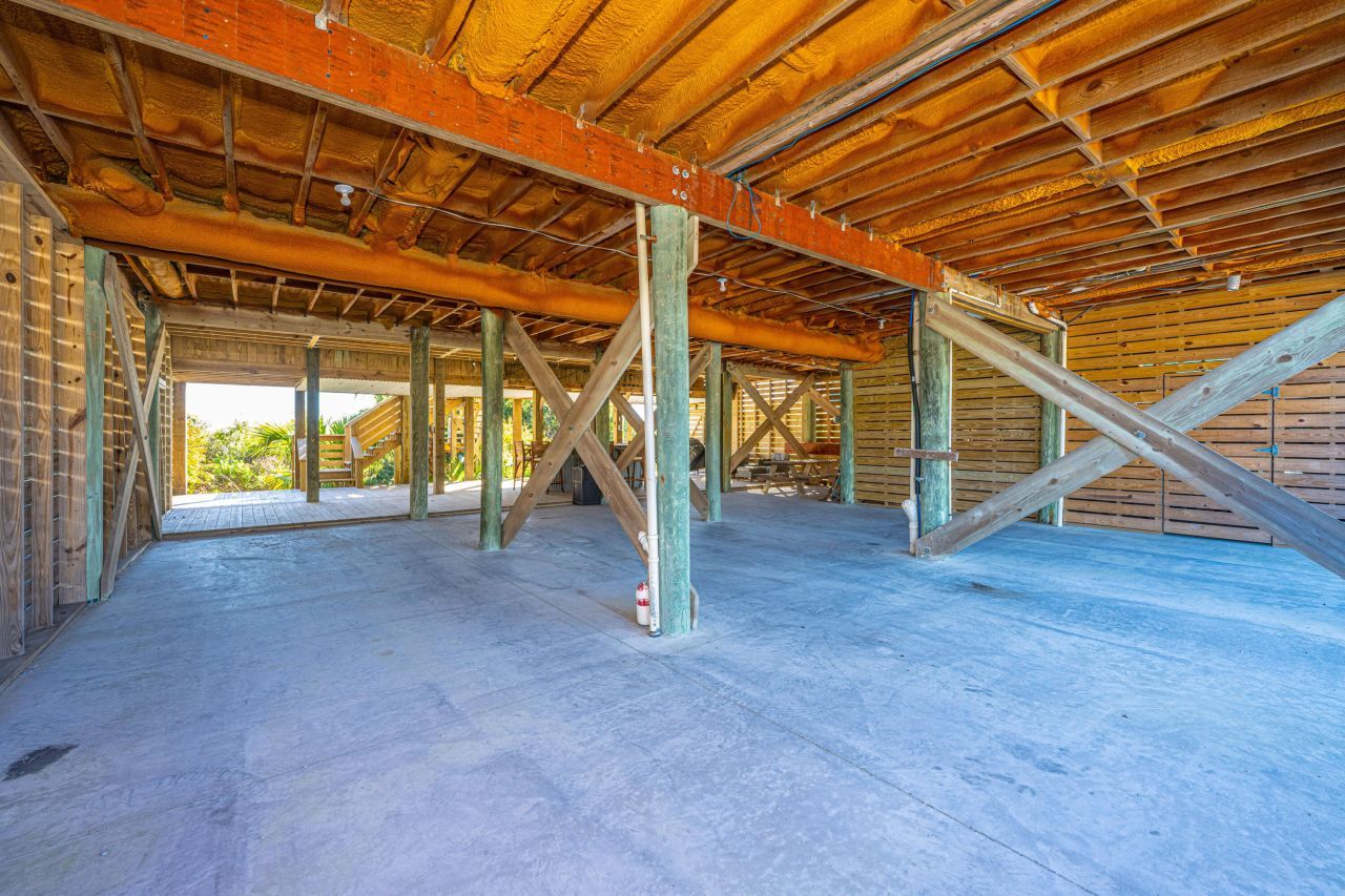 909 E Arctic Avenue Photo 50