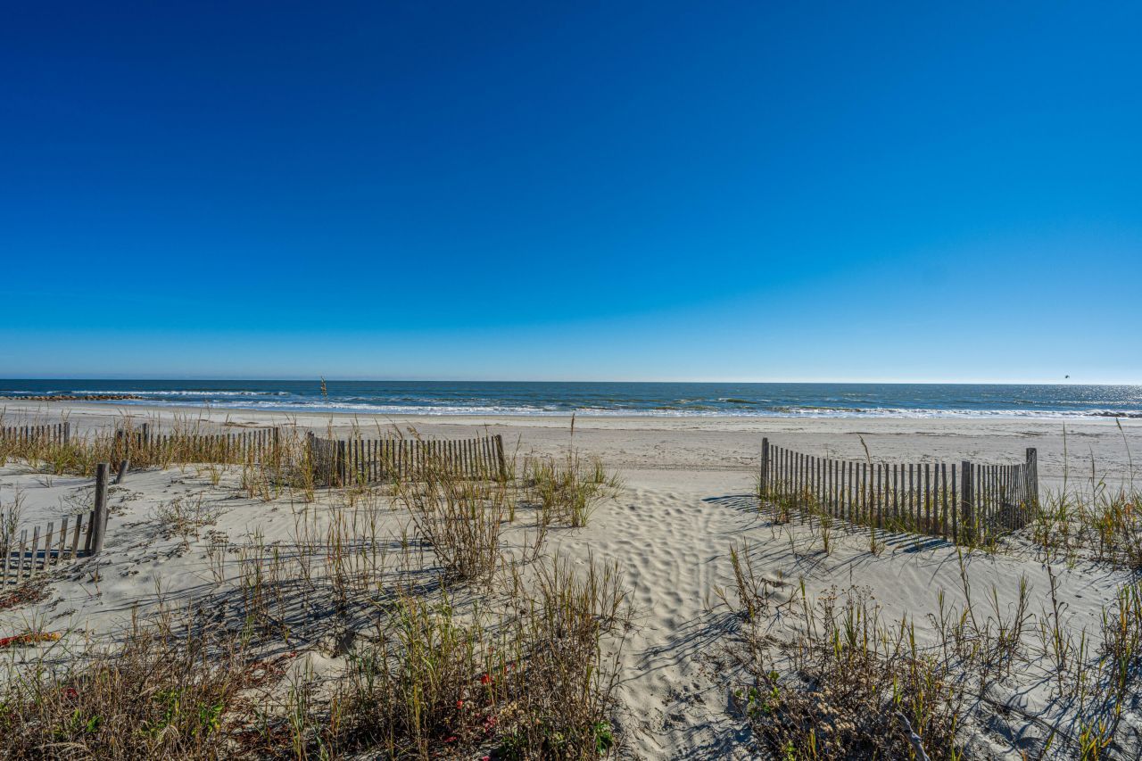 909 E Arctic Avenue Photo 60