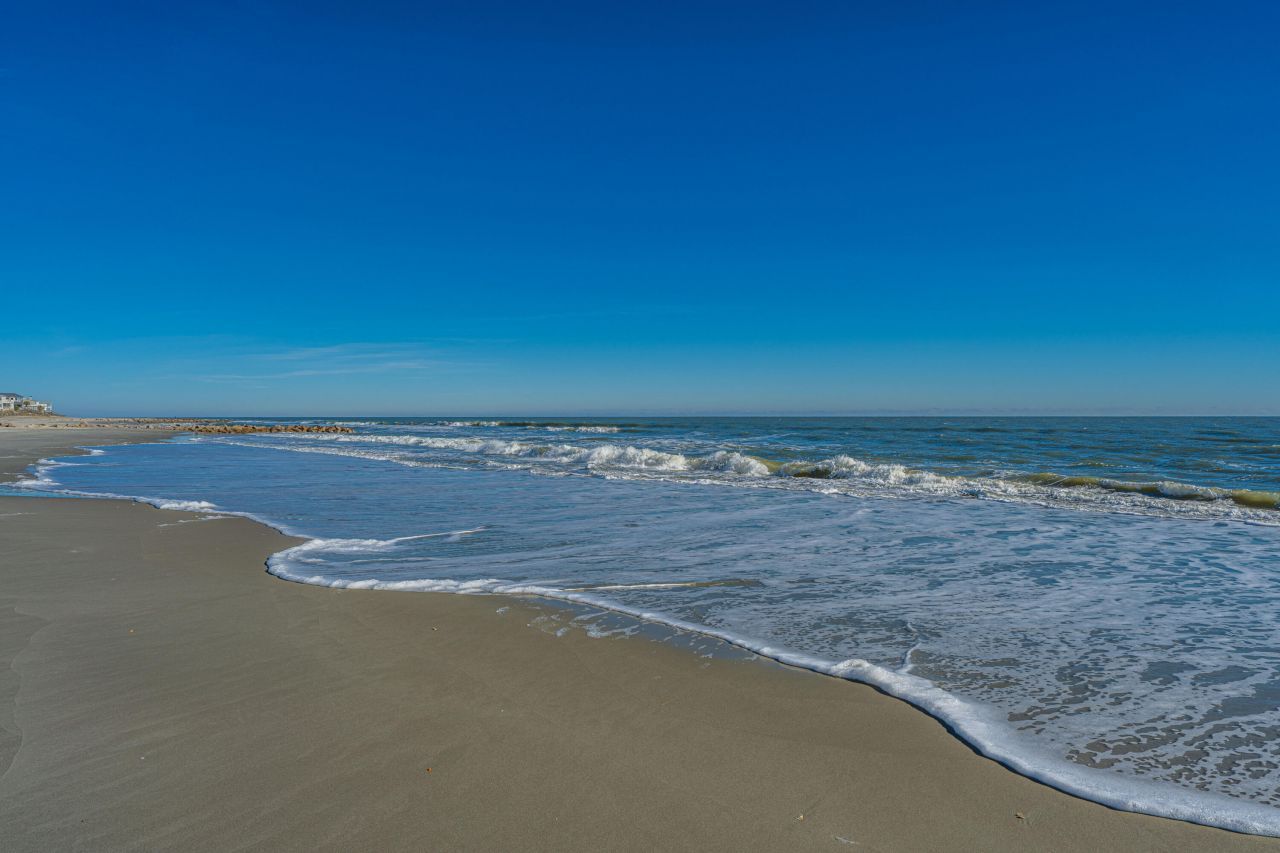 909 E Arctic Avenue Photo 64