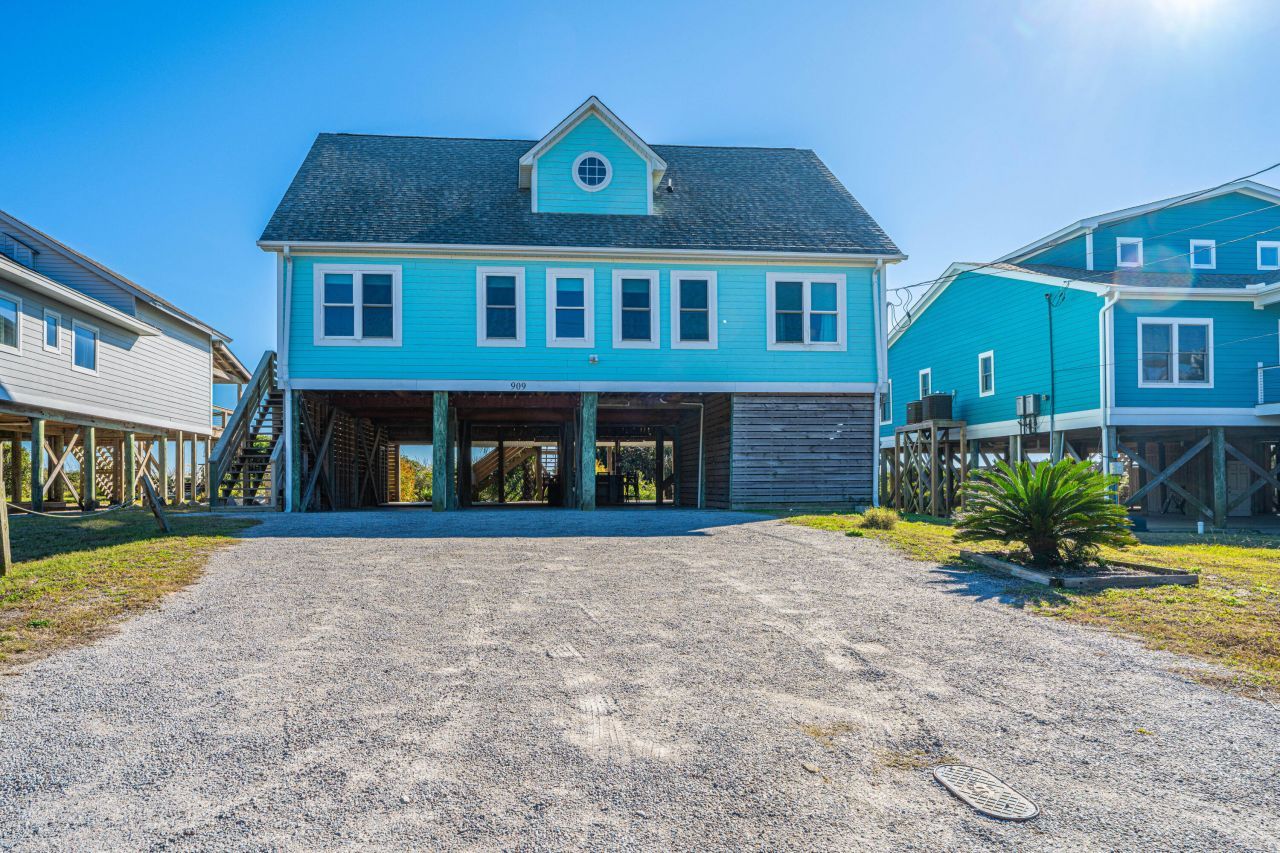 909 E Arctic Avenue Photo 7