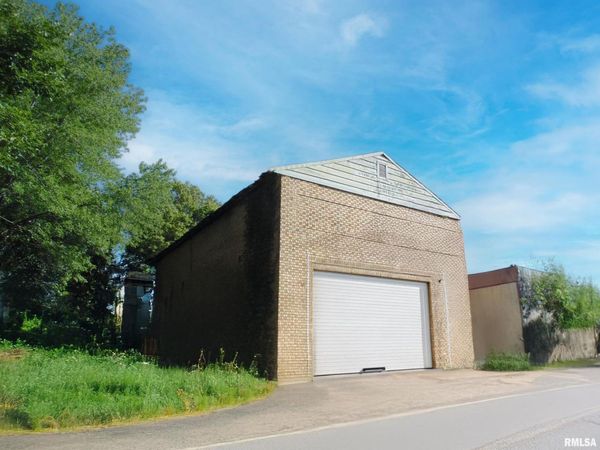 20 N BRIDGE Street, Jonesboro, IL 62961