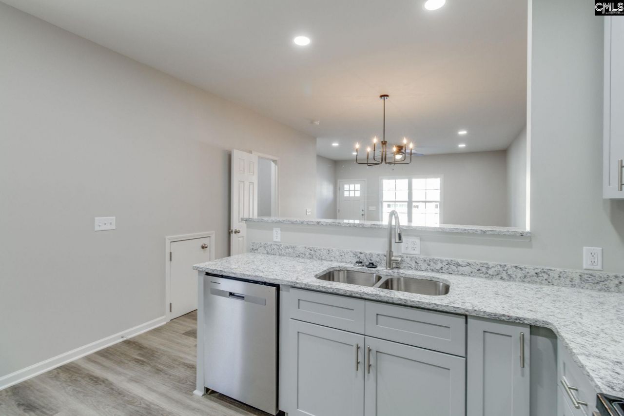 537 Idlewood Park Drive  Photo 13