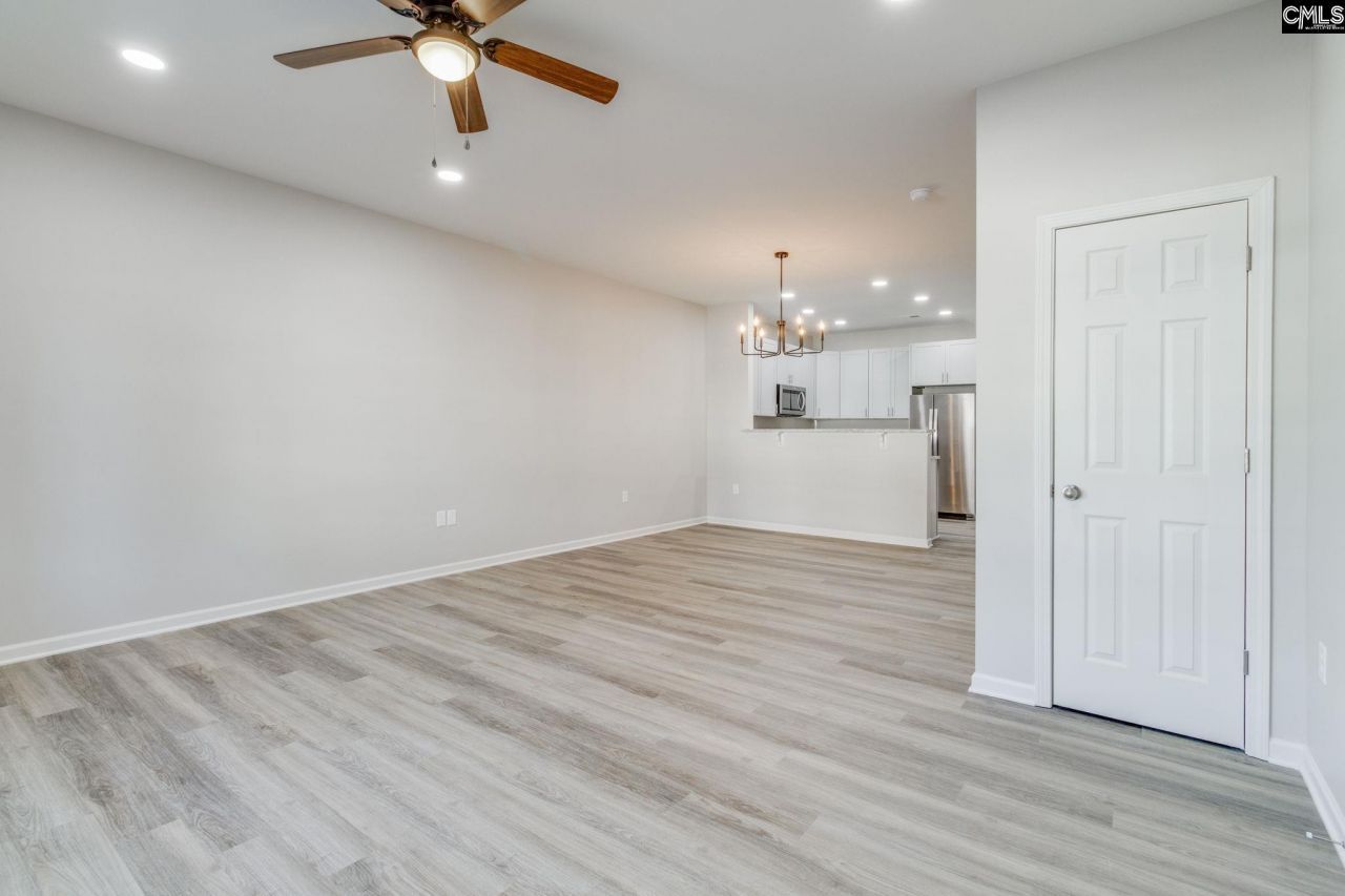 537 Idlewood Park Drive  Photo 5