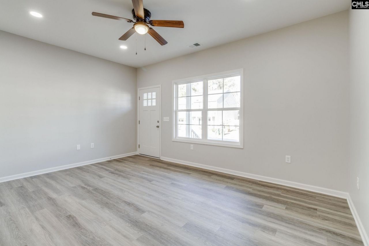 537 Idlewood Park Drive  Photo 7