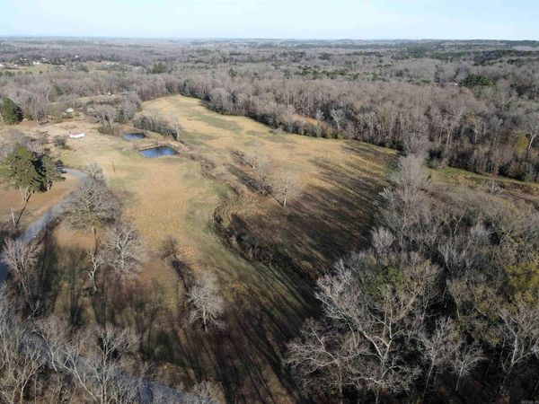 000 Cash Mountain Road, Malvern, AR 72104