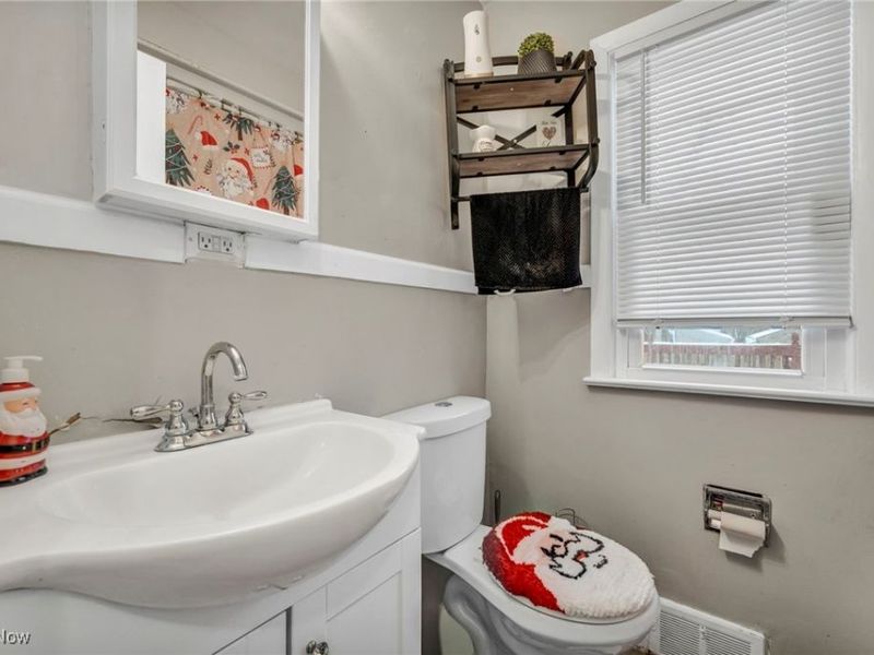 14 Ennis Avenue, Bedford, OH 44146 Photo 29