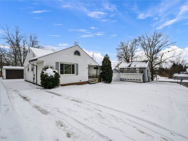 14 Ennis Avenue, Bedford, OH 44146 Photo 3