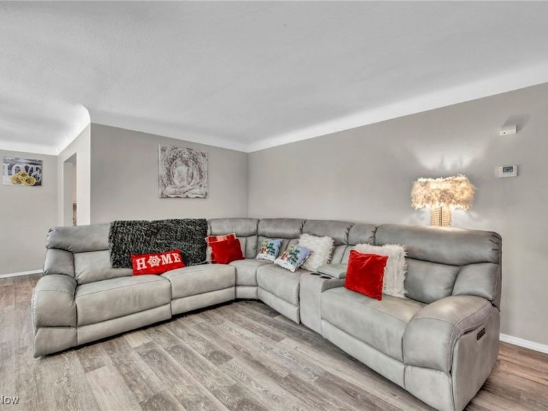 14 Ennis Avenue, Bedford, OH 44146 Photo 8