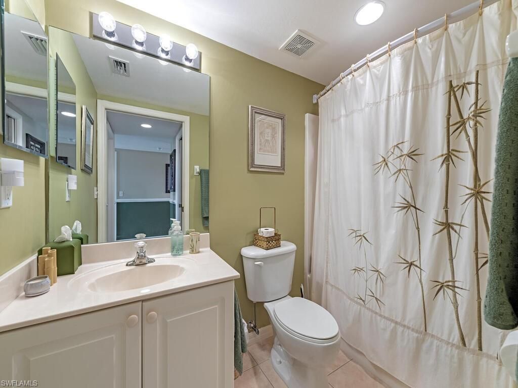 19870 Breckenridge Dr, Unit 403, Estero, FL 33928 Photo