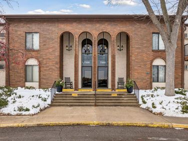 7320 York Avenue S, Unit 211, Edina, MN 55435