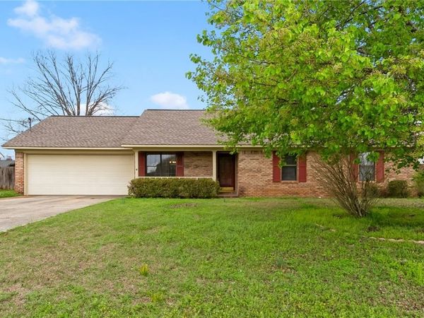 3858 Dalewood Street, Northport, AL 35475