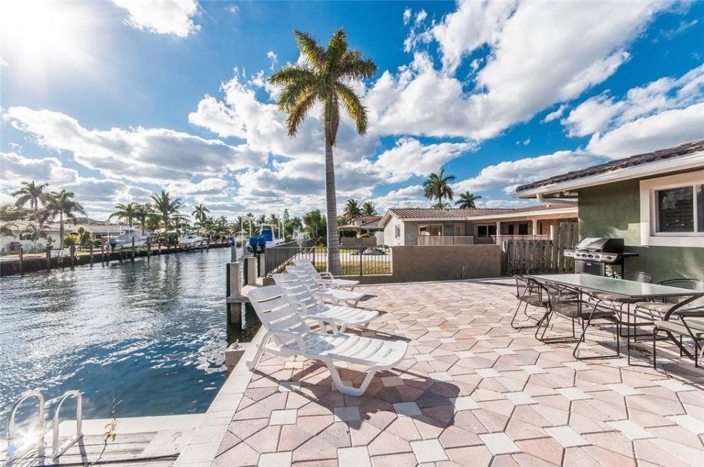 2732 NE 10th Street, Pompano Beach, FL 33062 Photo