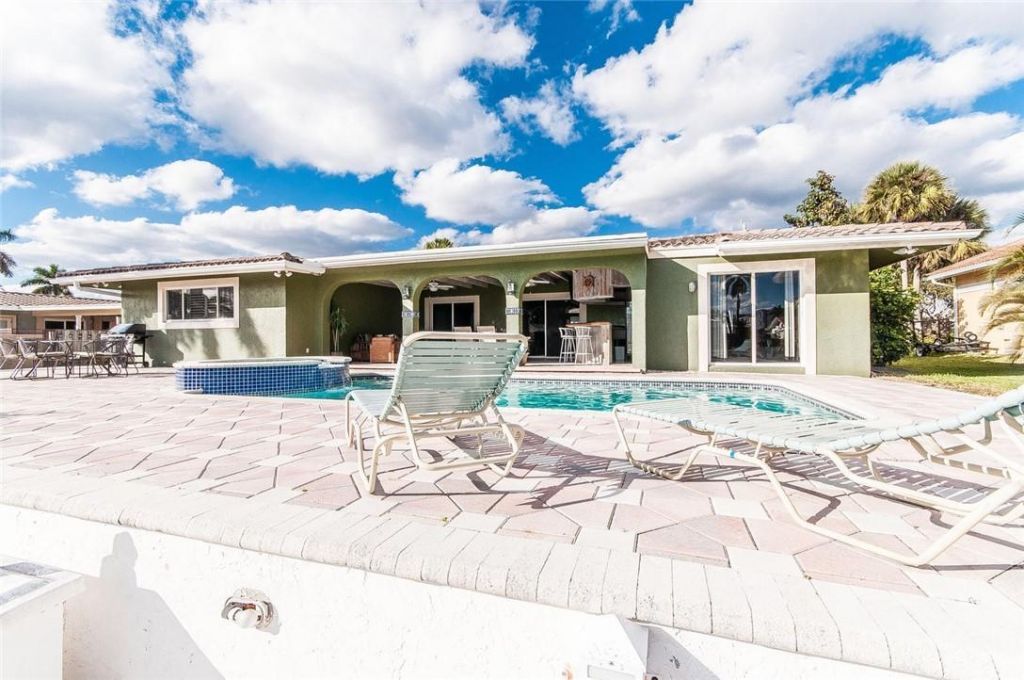 2732 NE 10th Street, Pompano Beach, FL 33062 Photo