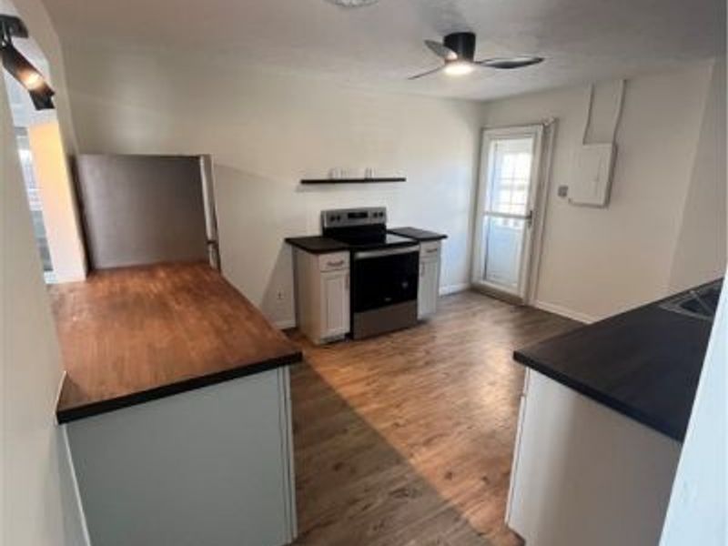 129 E 9th Street, Lorain, OH 44052 Photo 9