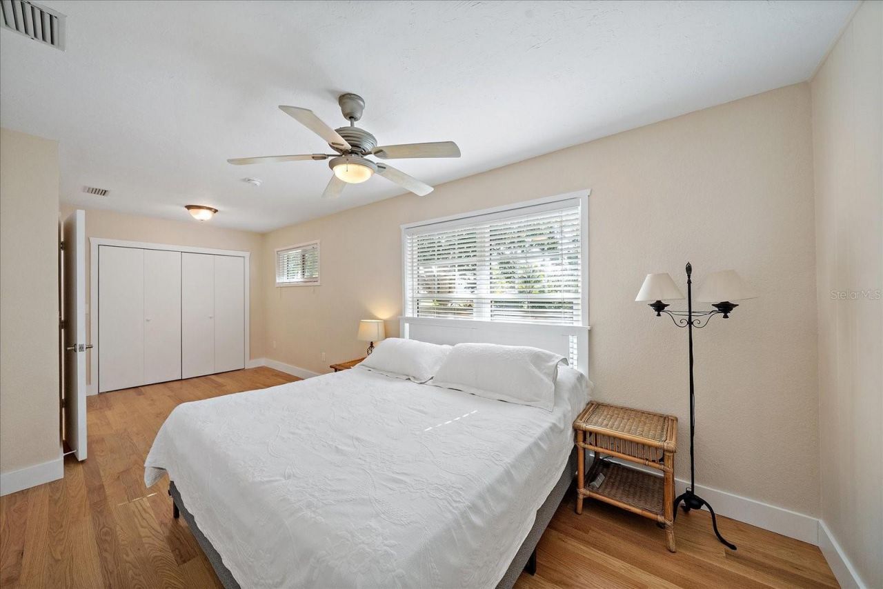 6841 Longboat Drive S, Longboat Key, FL 34228 Photo