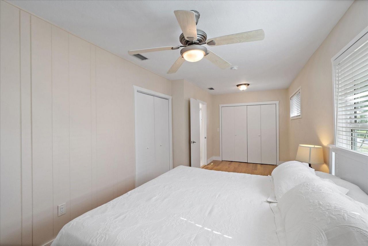 6841 Longboat Drive S, Longboat Key, FL 34228 Photo