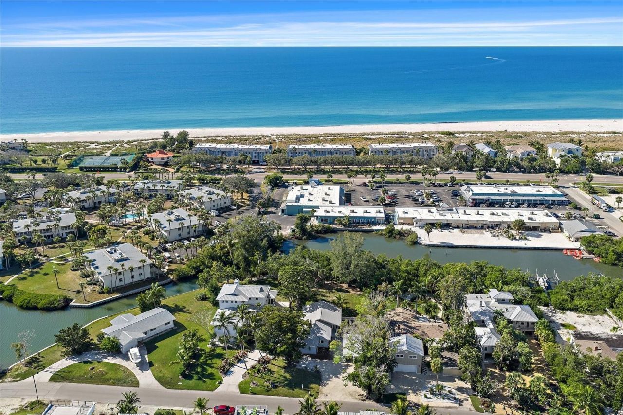 6841 Longboat Drive S, Longboat Key, FL 34228 Photo