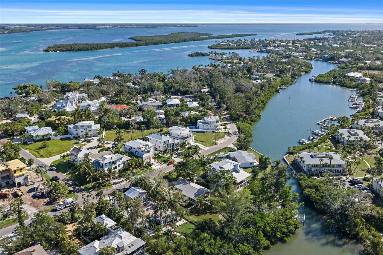 6841 Longboat Drive S, Longboat Key, FL 34228 Photo