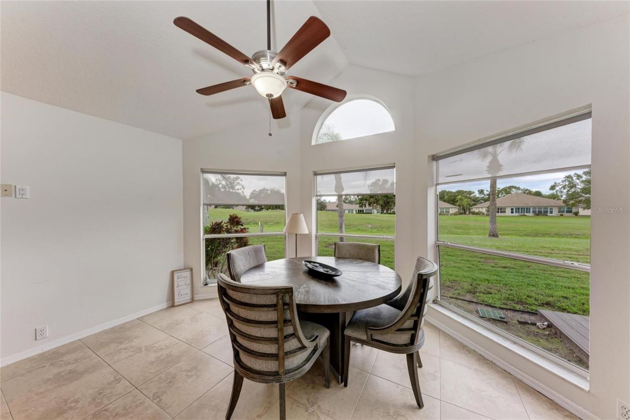 4906 Peridia Boulevard E, Bradenton, FL 34203 Photo