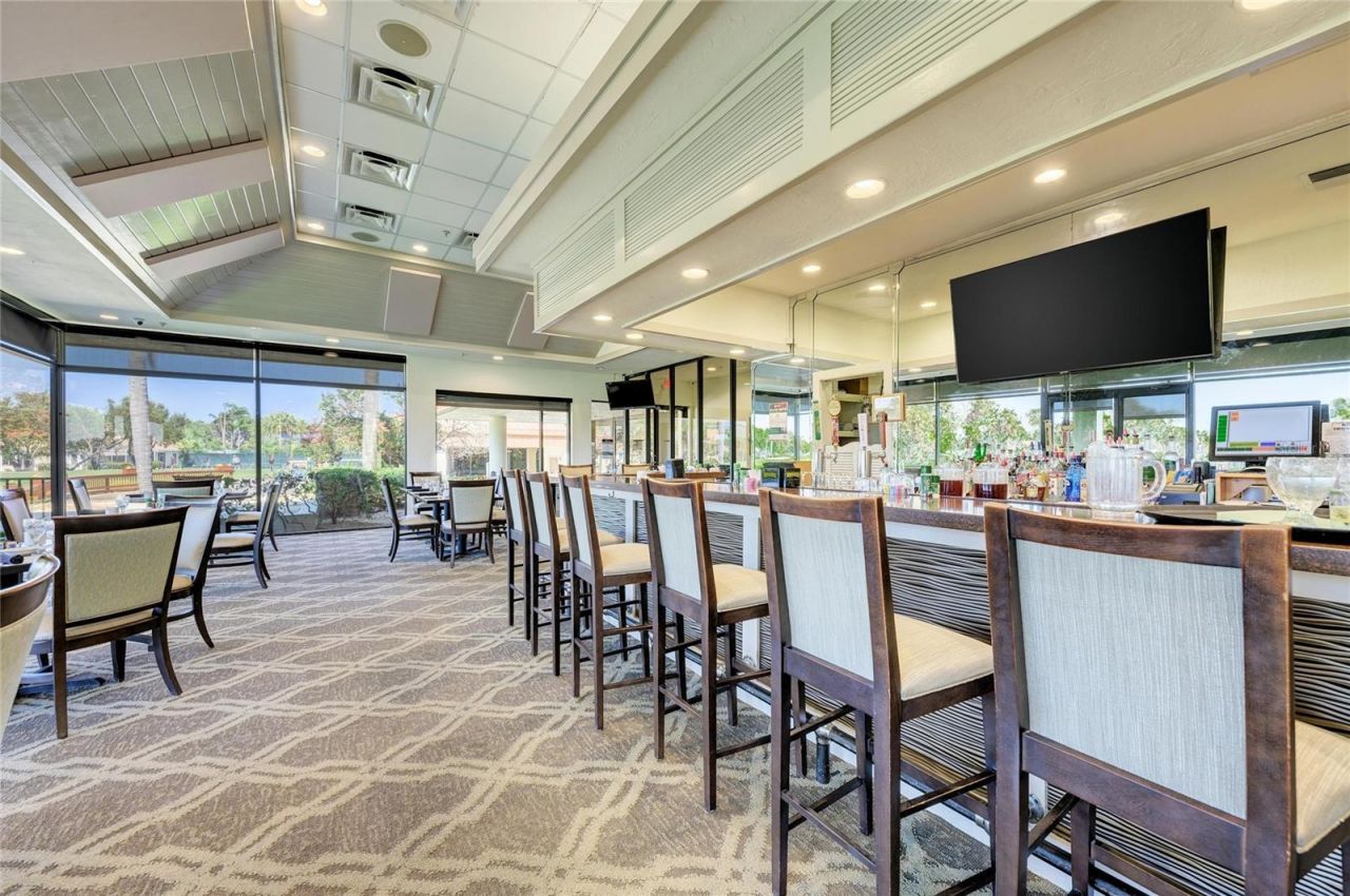 4906 Peridia Boulevard E, Bradenton, FL 34203 Photo