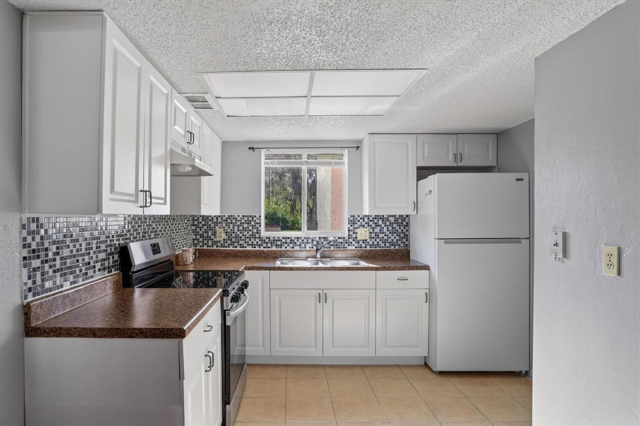 511 99th Avenue N, Unit 102, Saint Petersburg, FL 33702 Photo