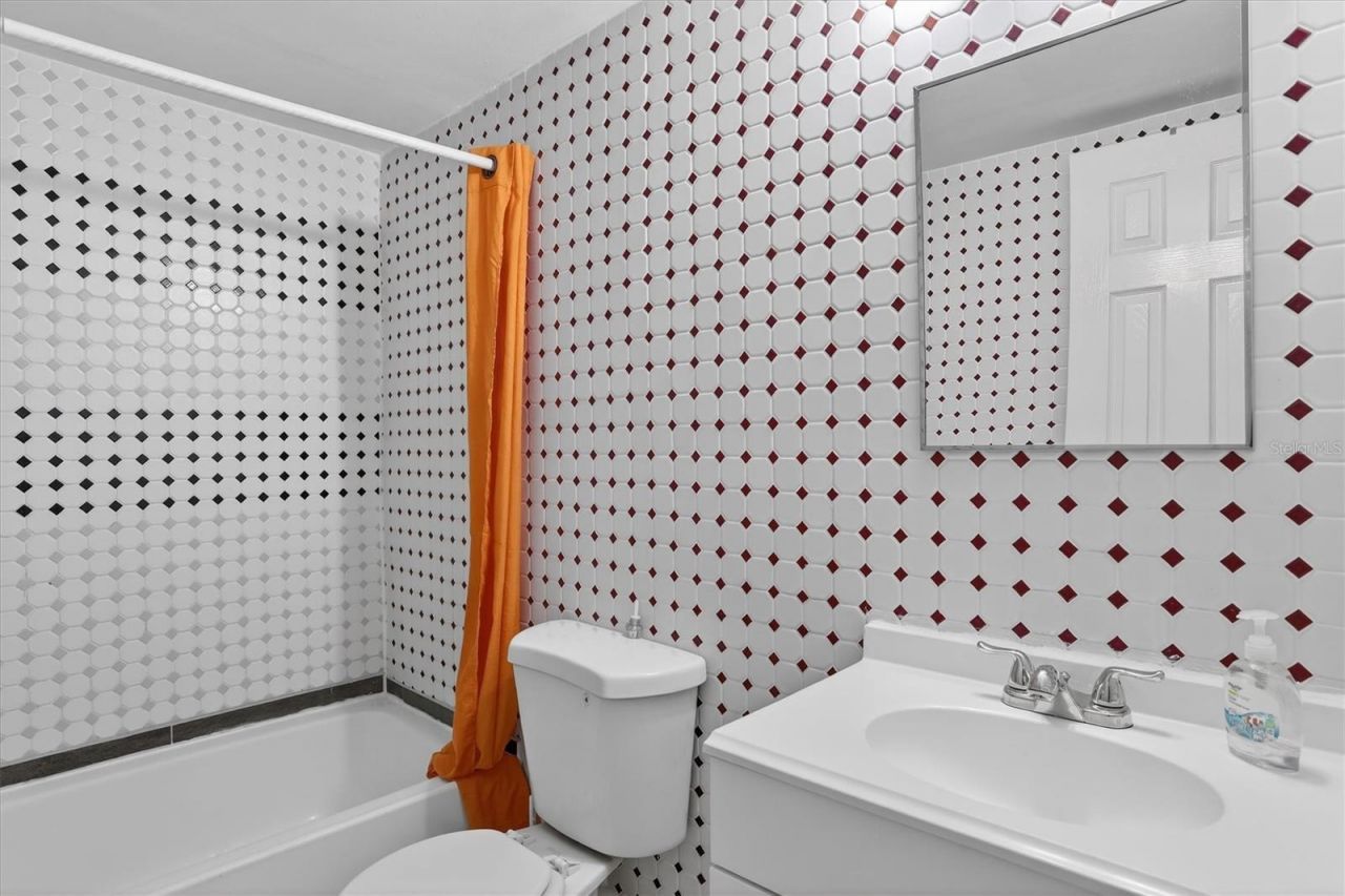 511 99th Avenue N, Unit 102, Saint Petersburg, FL 33702 Photo