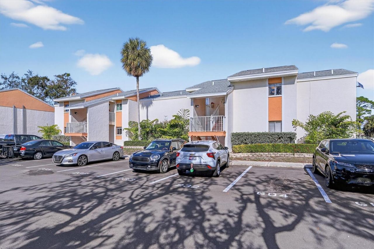 511 99th Avenue N, Unit 102, Saint Petersburg, FL 33702 Photo